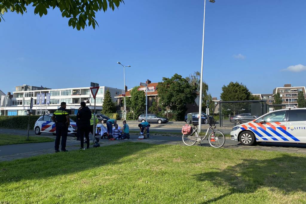 Fietsster gewond door botsing met maaltijdbezorger