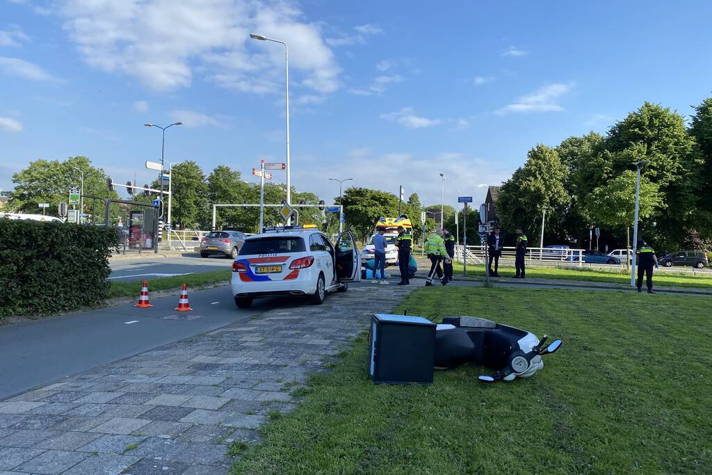 Fietsster gewond door botsing met maaltijdbezorger