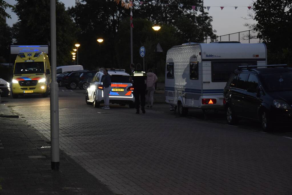 Voetganger gewond door botsing met taxi