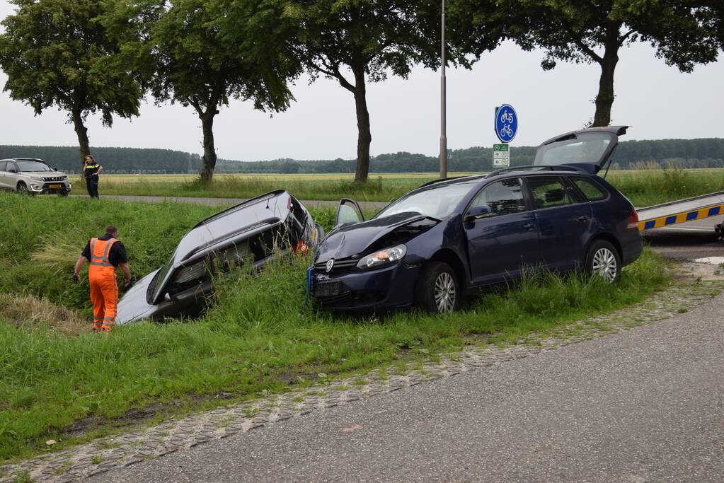 Auto in de sloot na ongeval