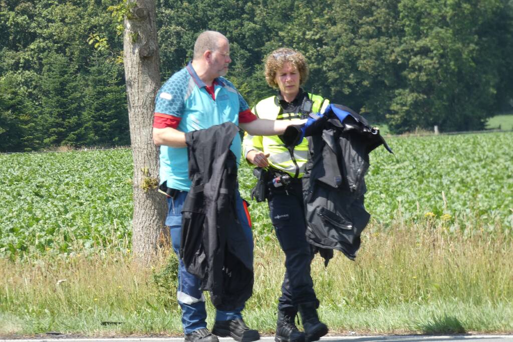 Motorrijder gewond bij botsing op camper