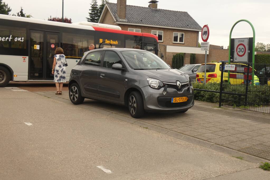 Scooterrijder gewond bij botsing met auto