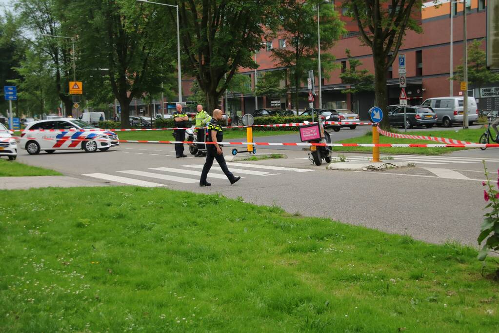 Persoon op step aangereden door auto