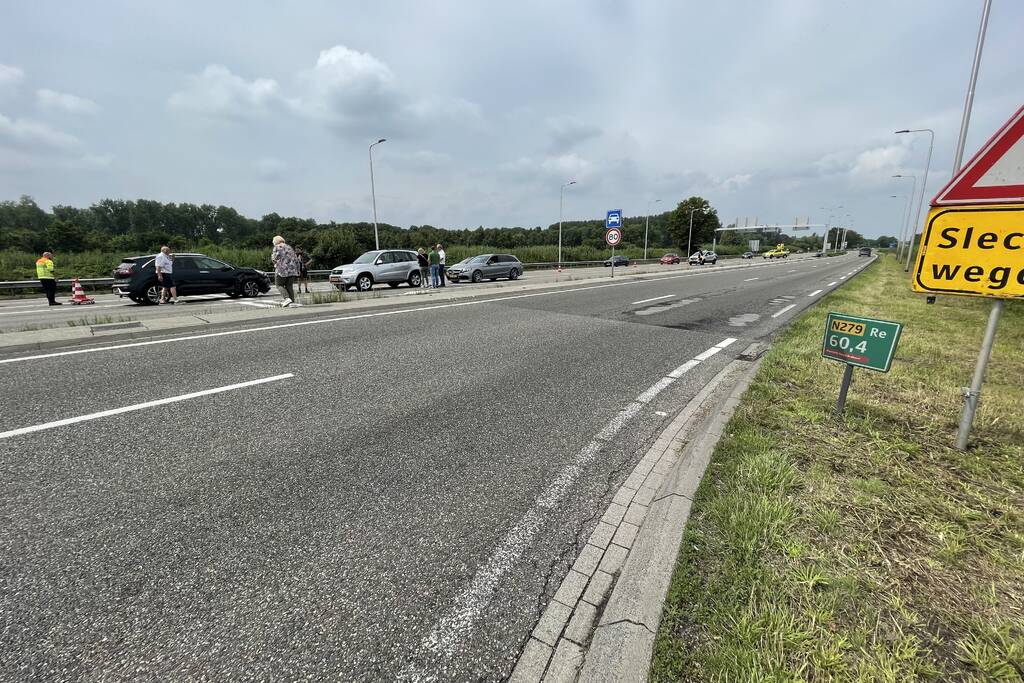 Kerende bestelbus veroorzaakt ongeval