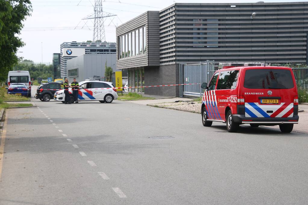 Brandweer doet onderzoek bij Avia Tankstation