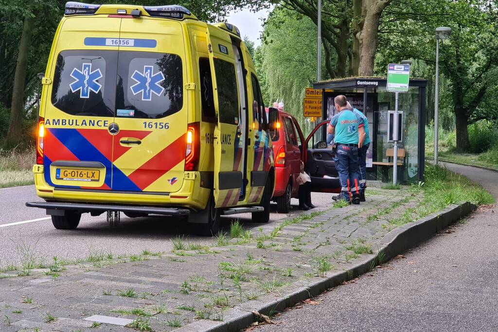 Ongeval na verlaten van parkeerplaats
