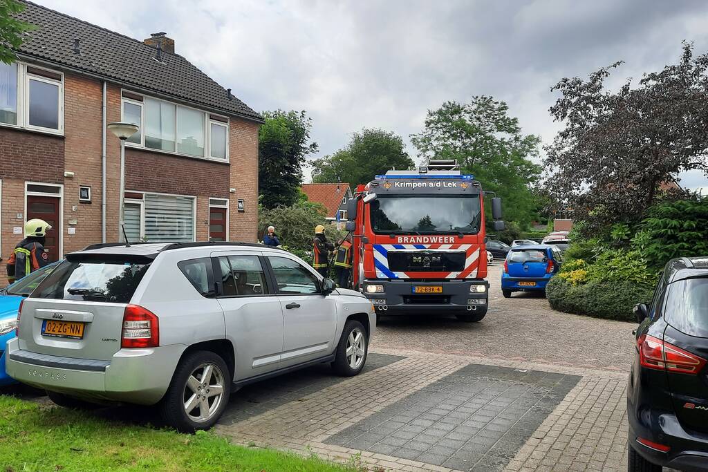Brandweer doet onderzoek naar mogelijke brand