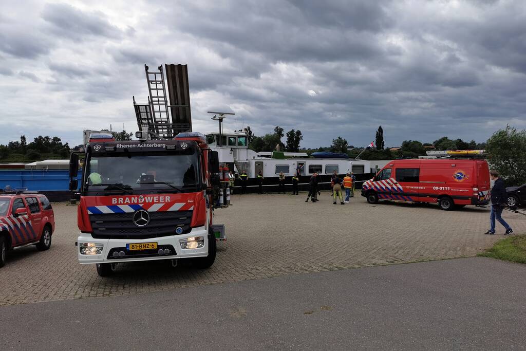 Zoekactie naar hond in Rijn