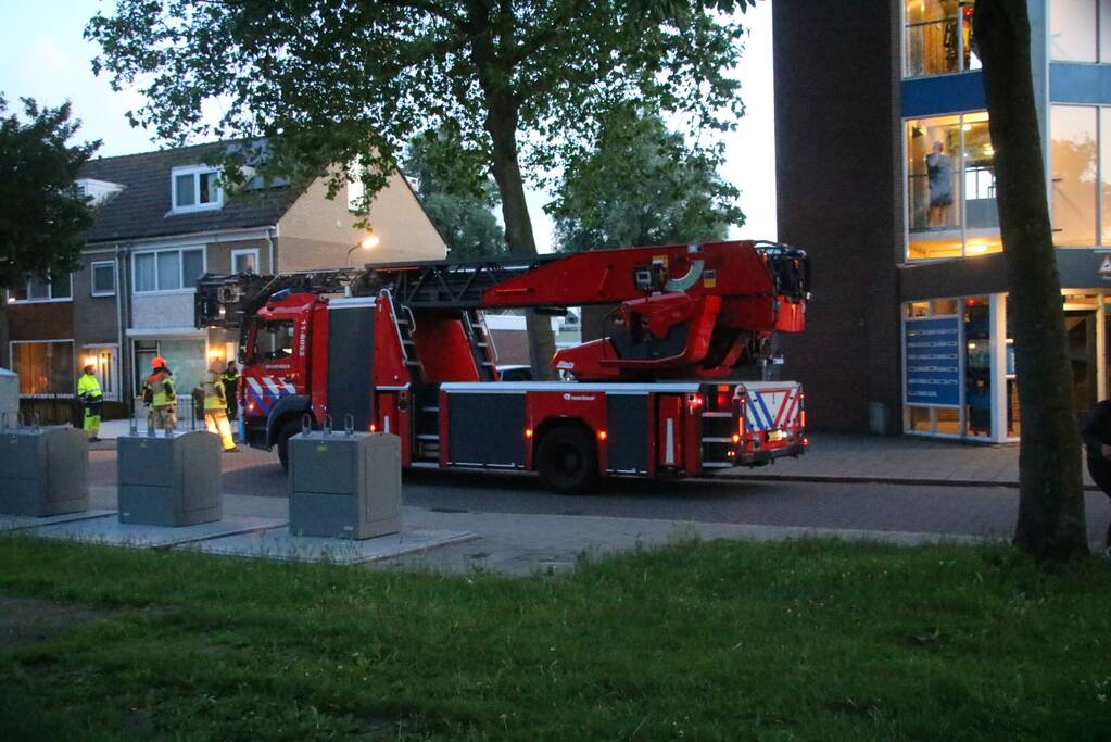 Brand in keuken van flatwoning