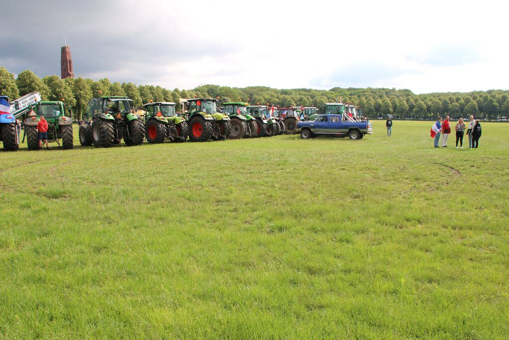 Eerste boeren arriveren op demonstratieterrein