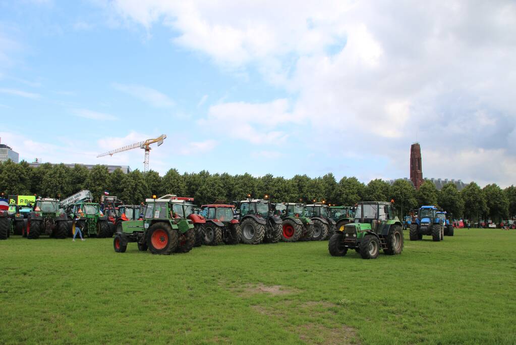 Eerste boeren arriveren op demonstratieterrein