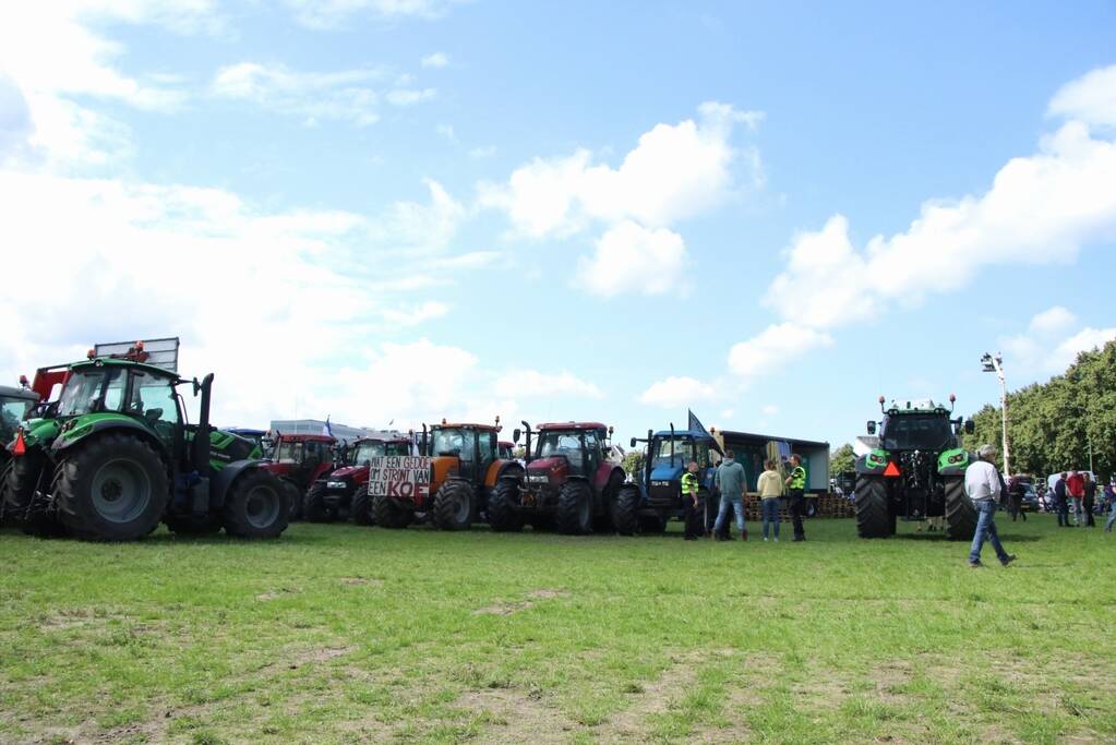 Eerste boeren arriveren op demonstratieterrein