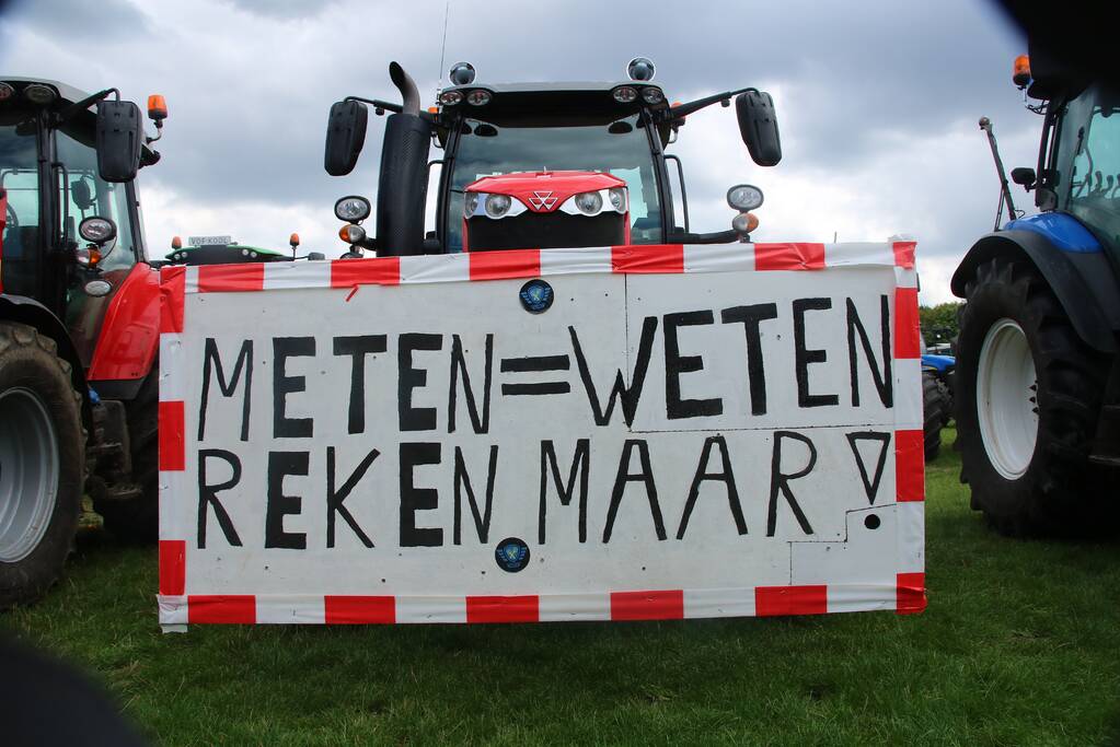 Eerste boeren arriveren op demonstratieterrein