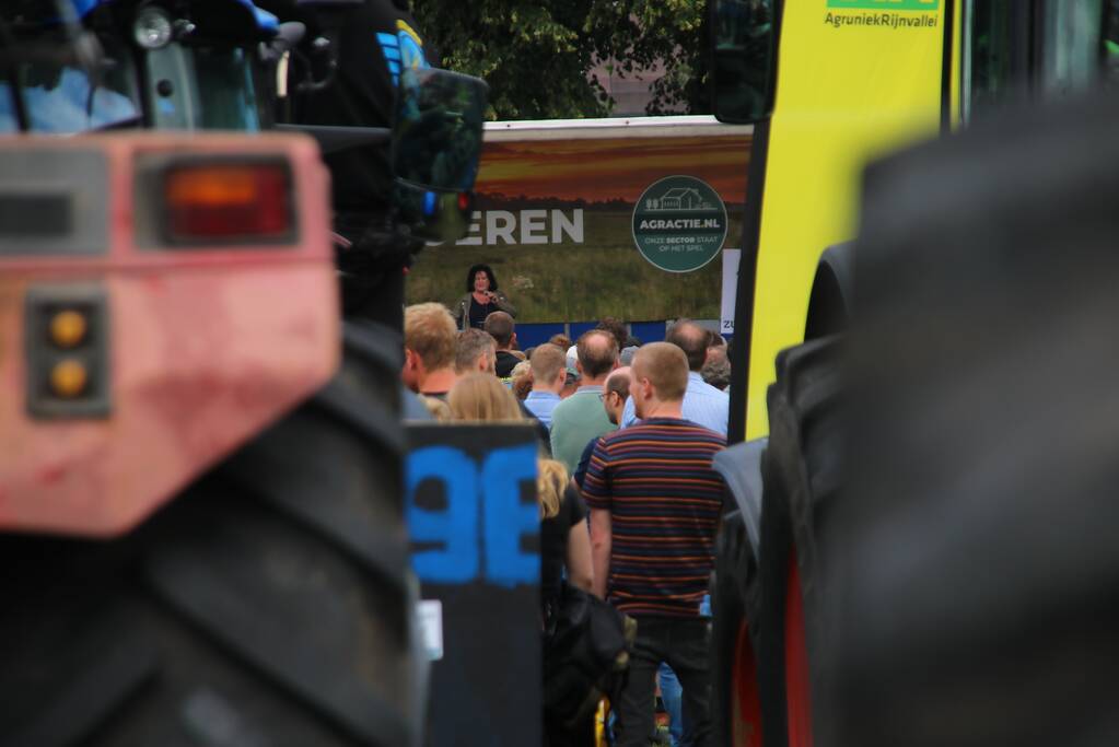 Eerste boeren arriveren op demonstratieterrein