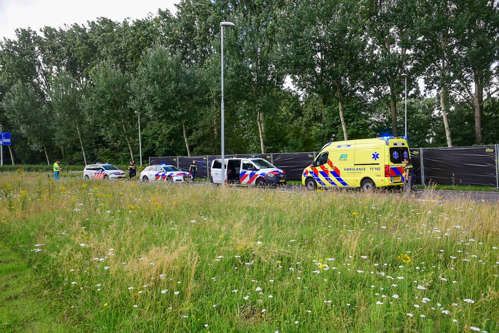 Motoragent overleden bij aanrijding met vrachtwagen