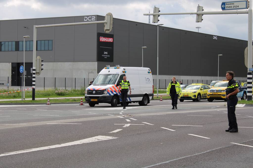 Motoragent overleden bij aanrijding met vrachtwagen