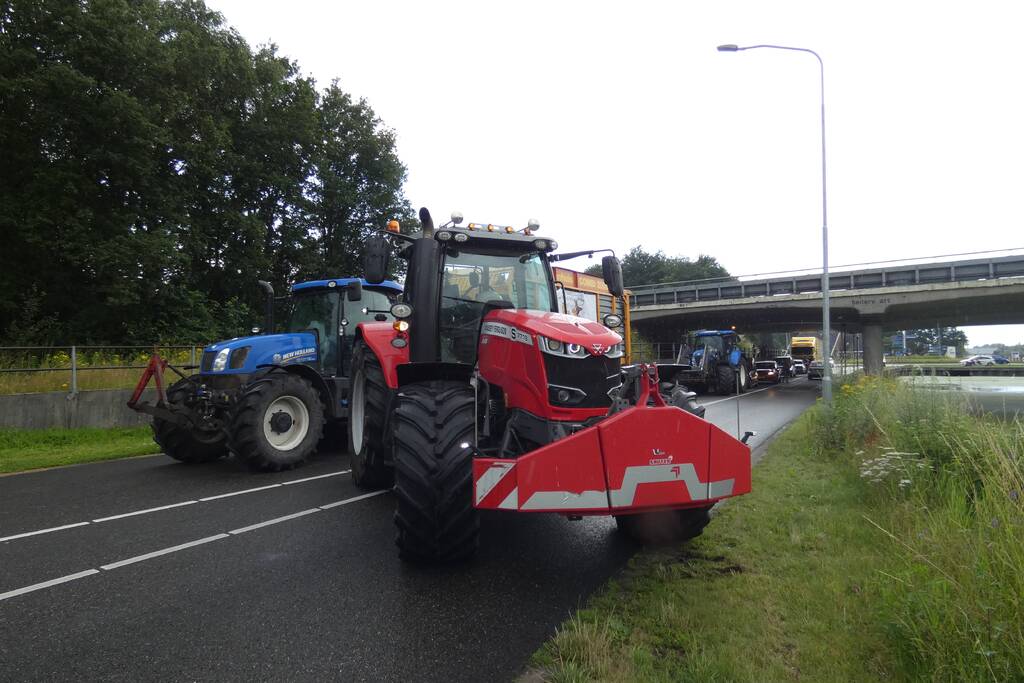 Broeren blokkeren toegang tot Jumbo distributiecentrum