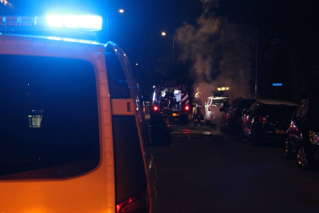 Brand in personenauto IJsselmonde