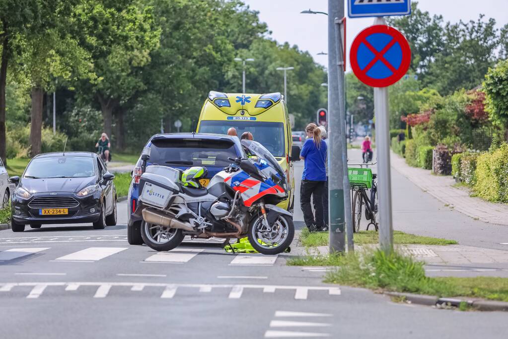 Fietser geschept op oversteekplaats