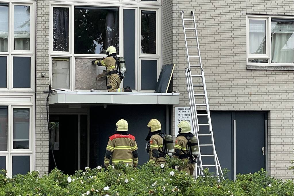 Brand in appartement na dakreparatie