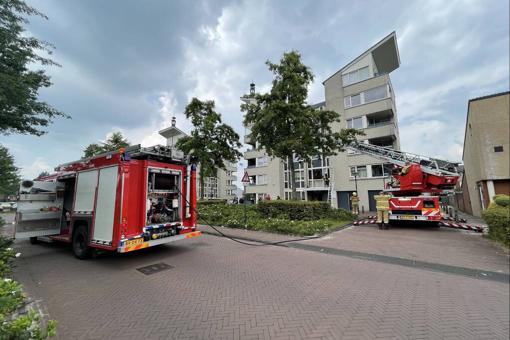 Brand in appartement na dakreparatie