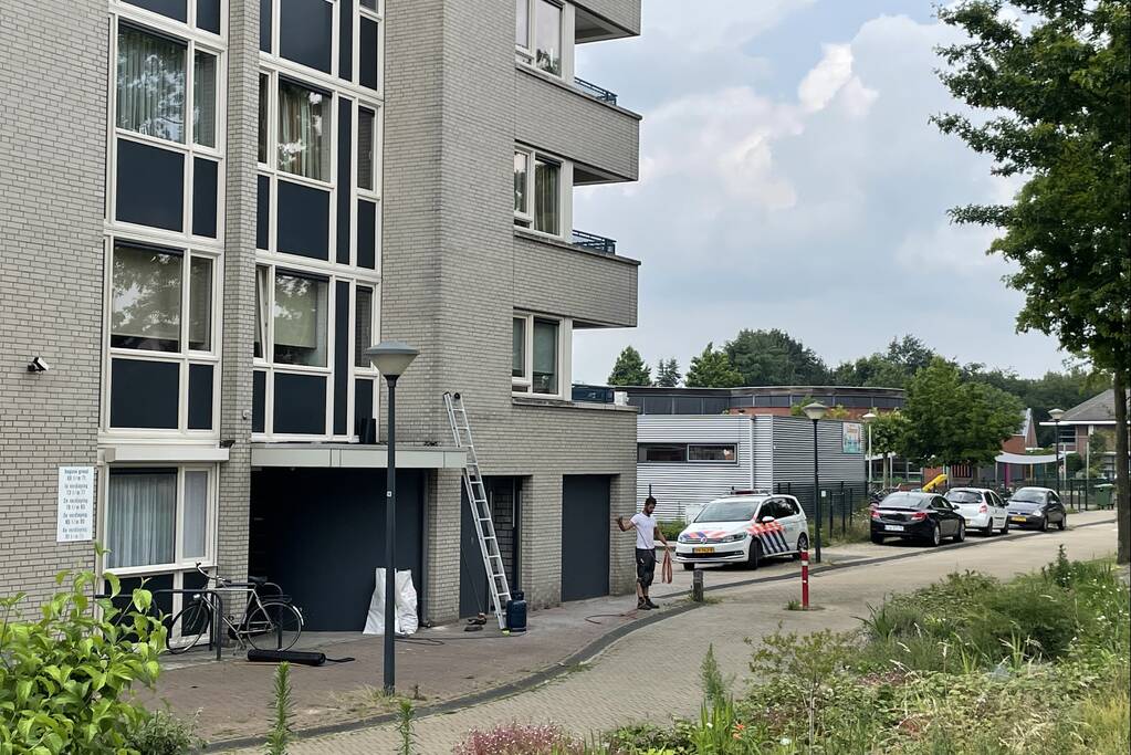 Brand in appartement na dakreparatie