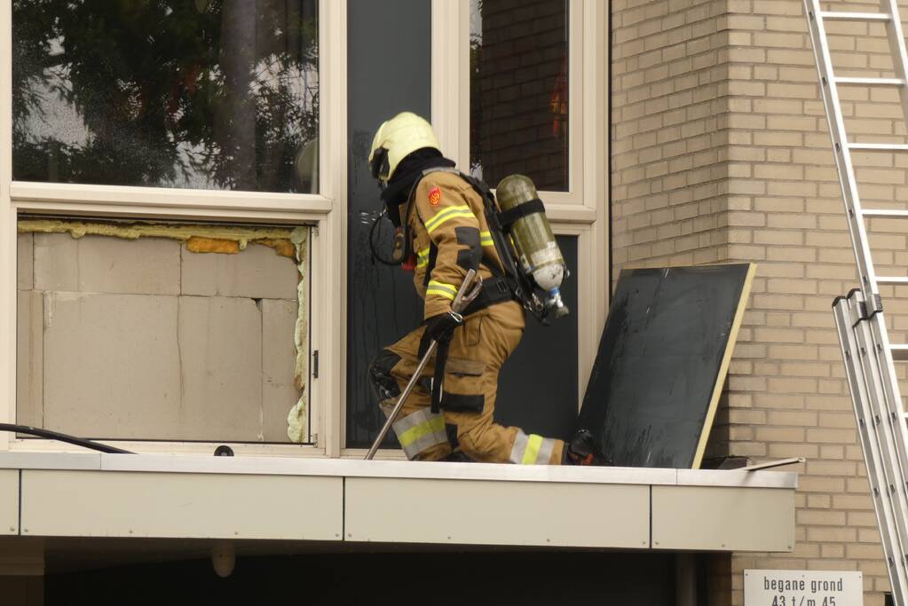 Brand in appartement na dakreparatie