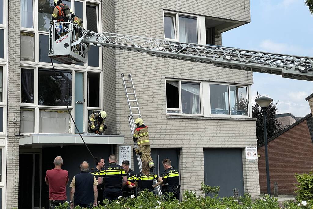 Brand in appartement na dakreparatie