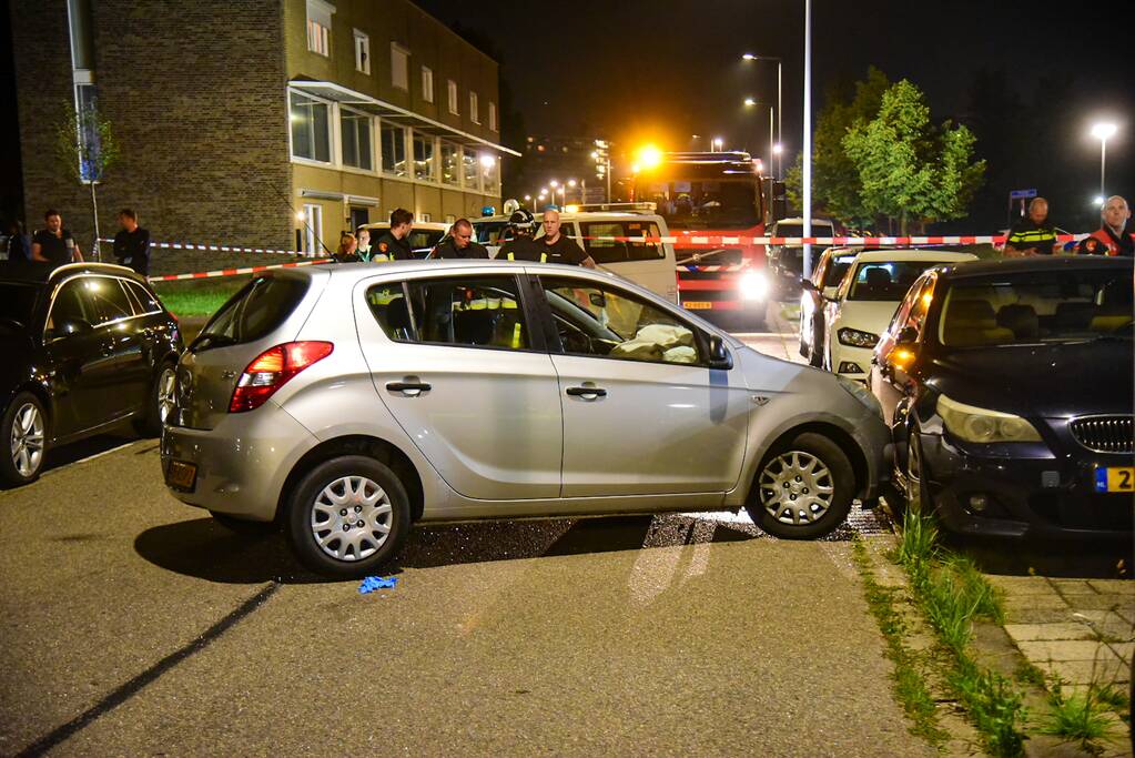 Man zwaargewond bij auto ongeluk