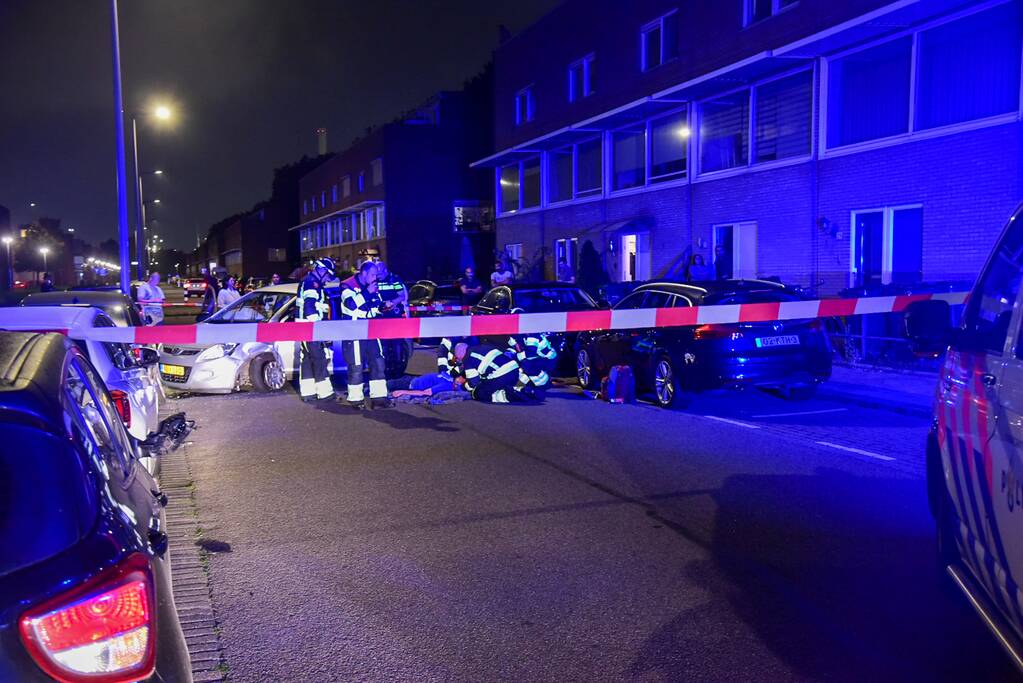 Man zwaargewond bij auto ongeluk