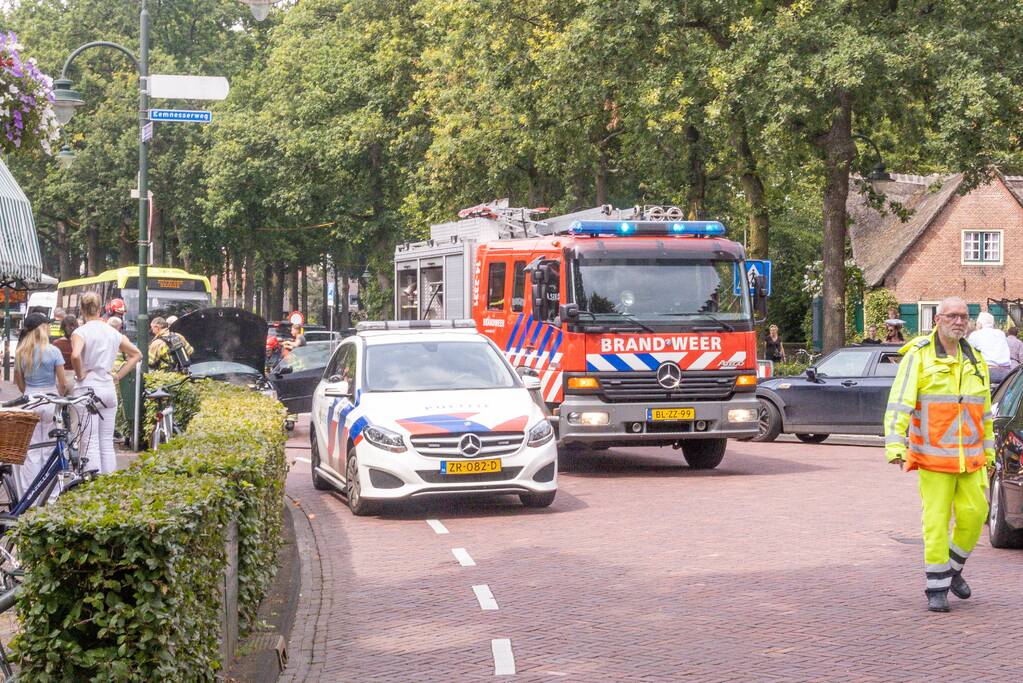 Motorcompartiment auto vat vlam