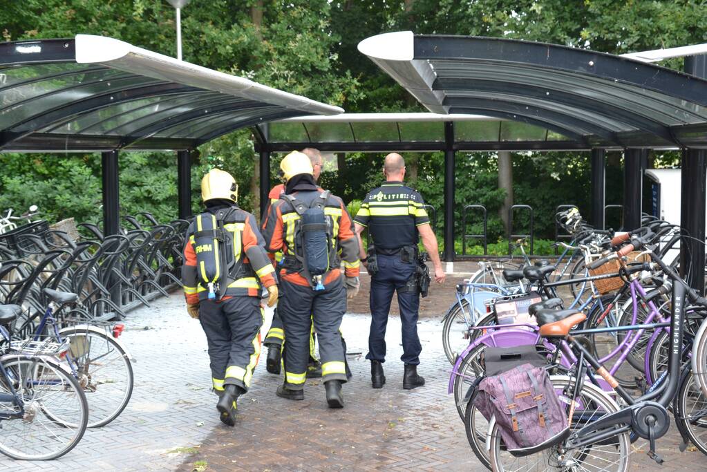 Fiets in brand in fietsenstalling