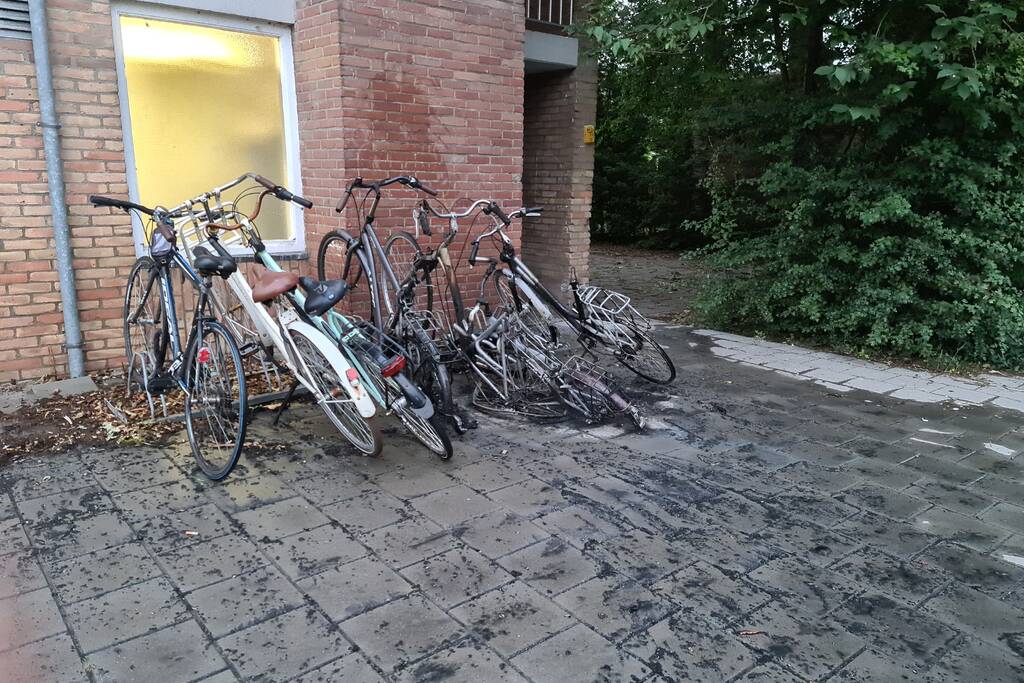 Fietsen lopen schade op door brand