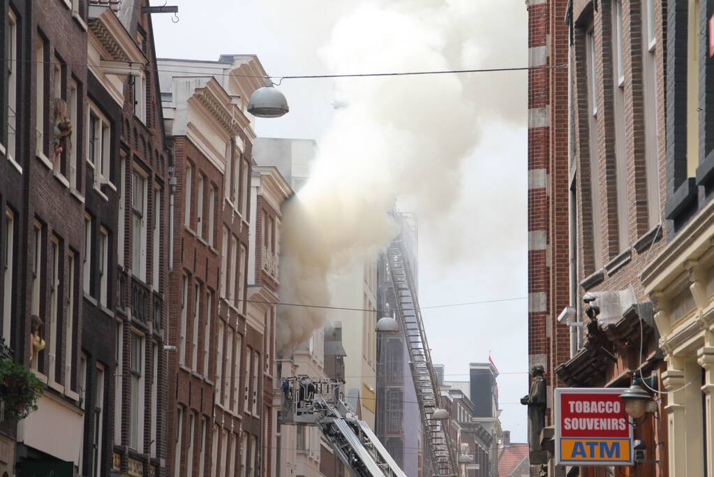 Acht gewonden bij grote brand in hotel Winston