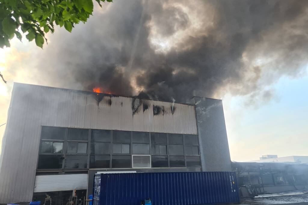 Brand Groenland Kip laait opnieuw op