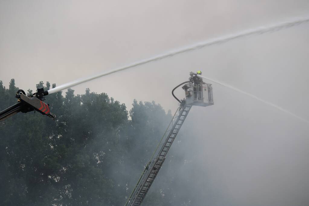 Brand Groenland Kip laait opnieuw op