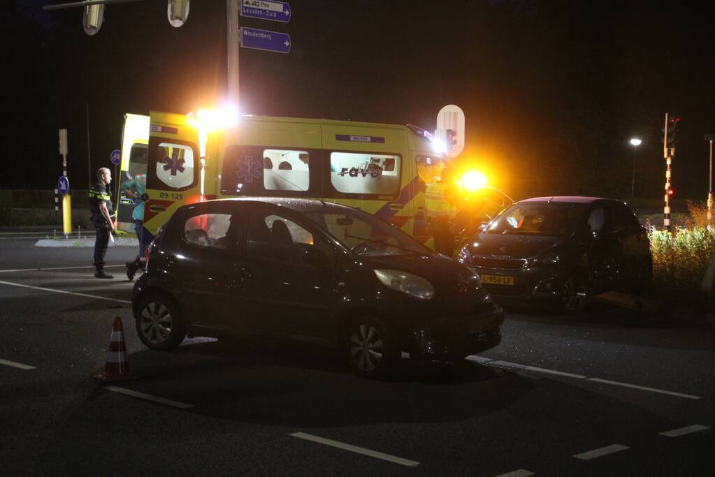 Ongeval tussen twee personenauto's