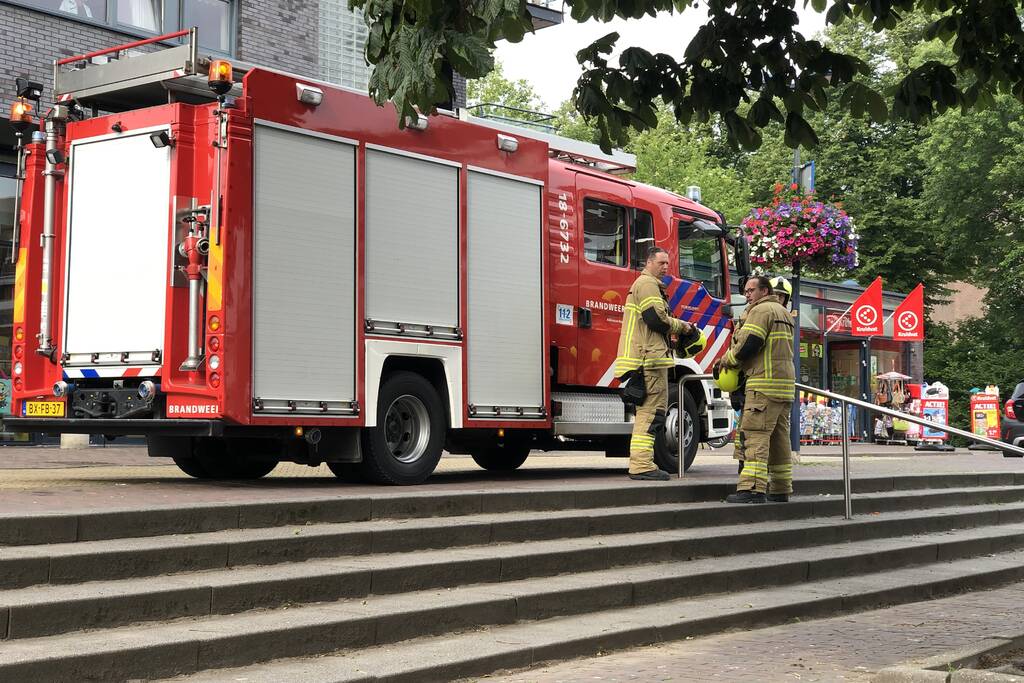 Winkelcentrum ontruimd door vreemde lucht