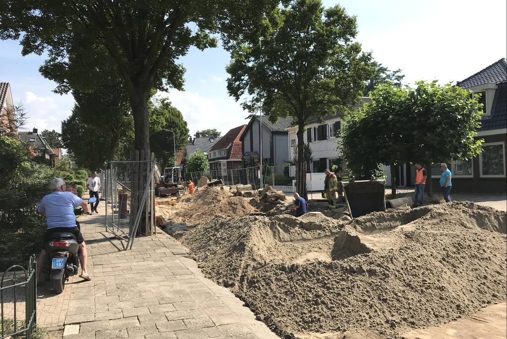 Gasleiding geraakt in opengebroken straat