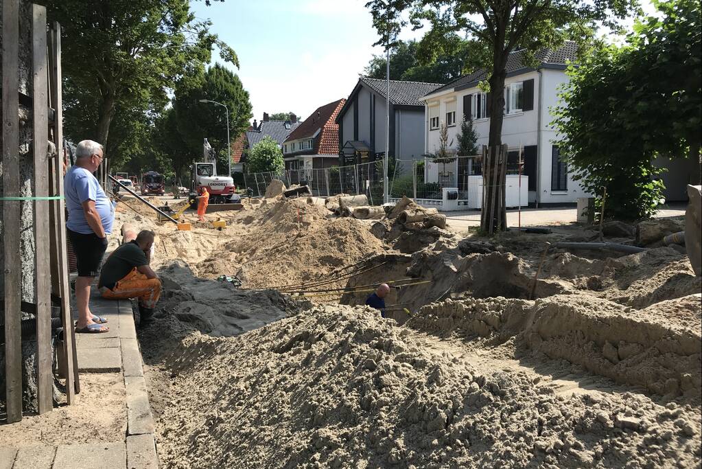 Gasleiding geraakt in opengebroken straat