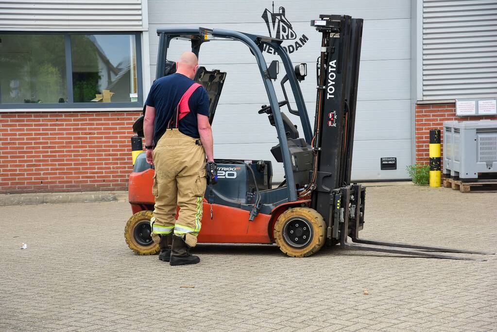 Brand in accupack heftruck