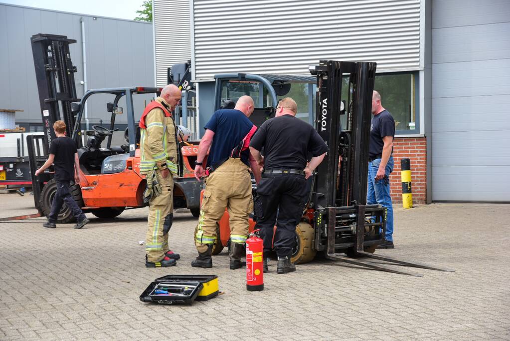 Brand in accupack heftruck