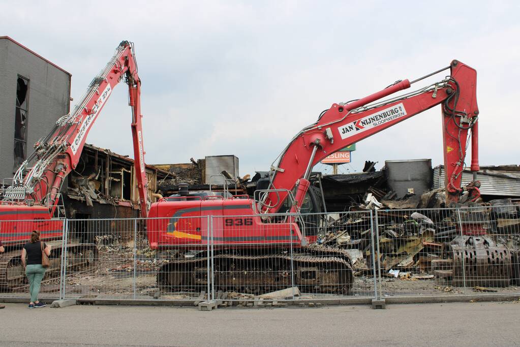 Enorme schade na brand Groenland Kip