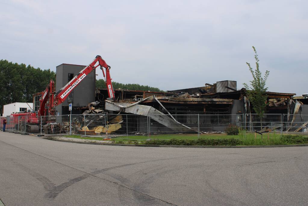 Enorme schade na brand Groenland Kip