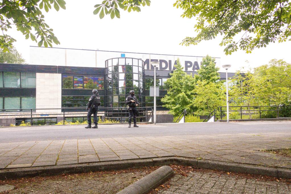 Mediapark zwaar beveiligd voor opnames RTL Boulevard