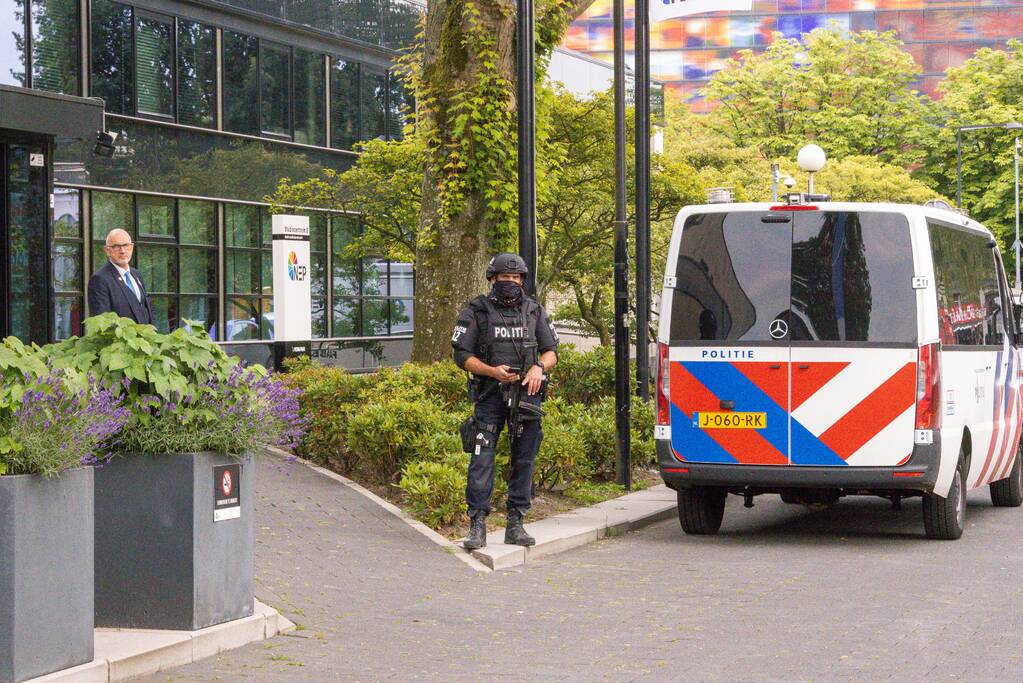 Mediapark zwaar beveiligd voor opnames RTL Boulevard