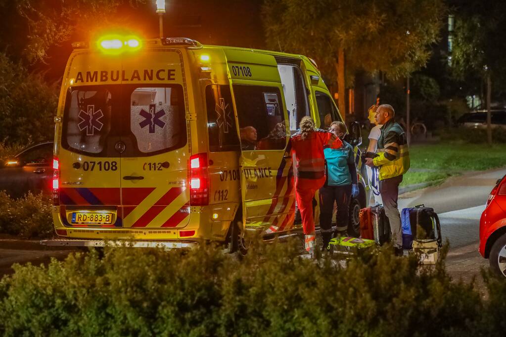 Persoon zwaargewond door incident op straat