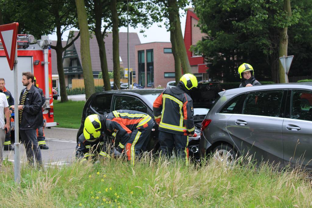 Automobilist botst vol op zijn voorganger