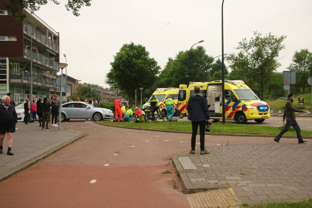 Fietser ernstig gewond bij aanrijding