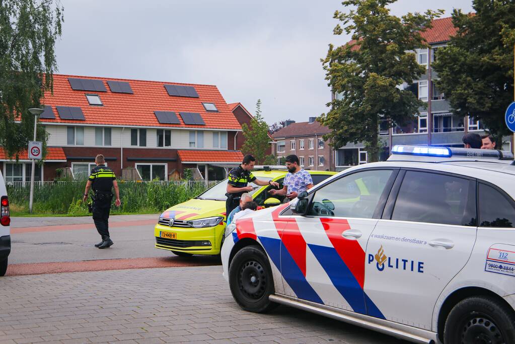 Jonge fietser gewond bij botsing met een personenauto